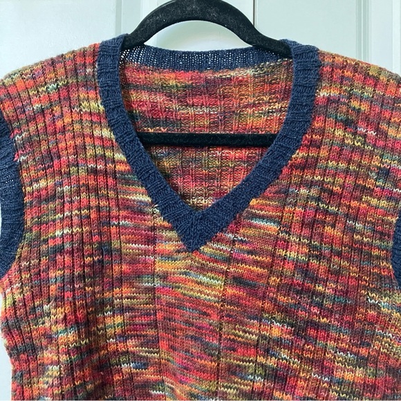 Handmade Multicolour Rust Knit V Neck Crop Vest - Picture 3 of 12